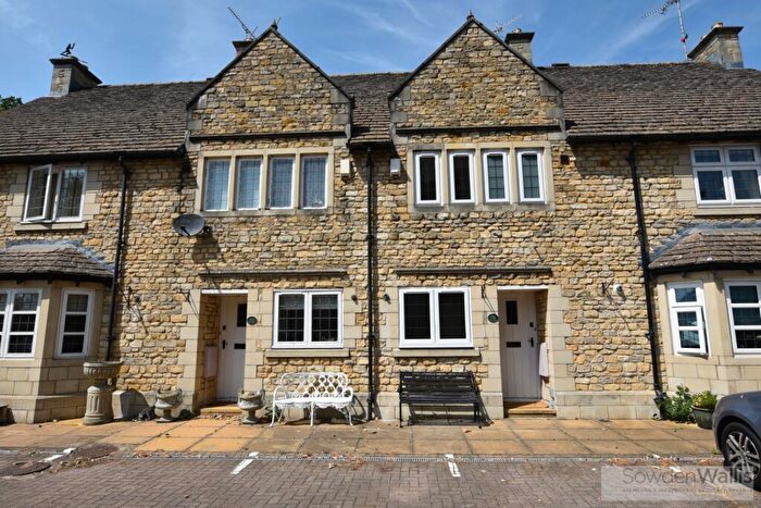2 Bedroom Terraced House To Rent In Station Road, Stamford, PE9