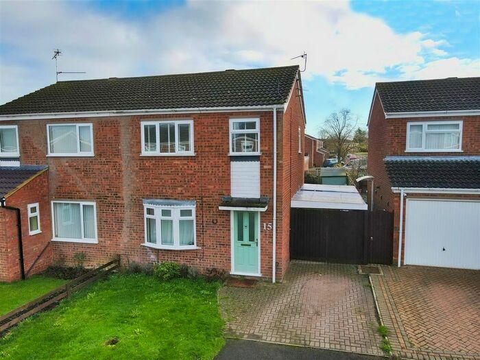 3 Bedroom Farmhouse To Rent In Mauduit Road, Hanslope, Milton Keynes, MK19