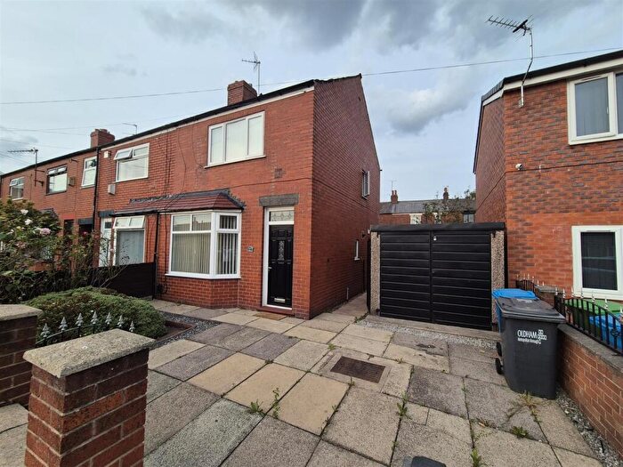 2 Bedroom Semi Detached House For Sale In Limeside Road, Oldham, OL8
