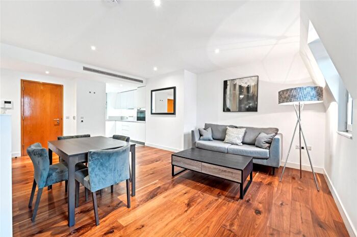 2 Bedroom Maisonette To Rent In Hanover Street, London, W1S