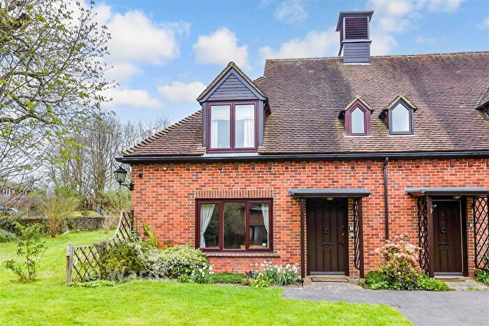 2 Bedroom End Of Terrace House For Sale In Atwater Court, Lenham, Kent, ME17
