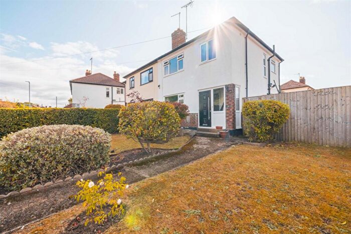 3 Bedroom Semi Detached House For Sale In Bendee Road, Little Neston, Neston, Cheshire, CH64