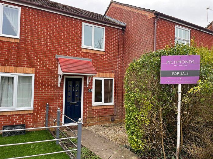 1 Bedroom Terraced House For Sale In Haileybury Gardens, Hedge End, SO30