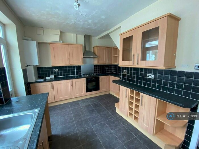 2 Bedroom Terraced House To Rent In Repton Avenue, Hyde, SK14