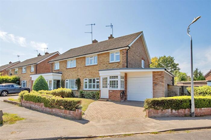 3 Bedroom Semi-detached House For Sale In Cedar Crescent, Tonbridge, TN10