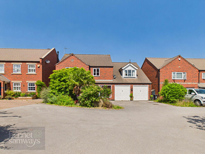 4 Bedroom Detached House For Sale In Cedar Court, Hulland Ward, DE6