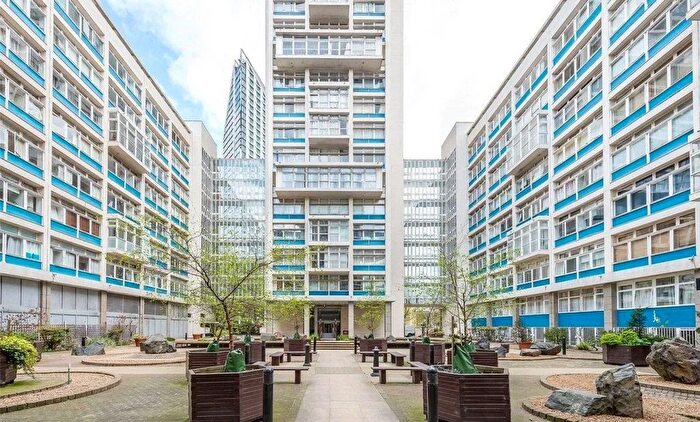 2 Bedroom Flat For Sale In Newington Causeway, London, SE1