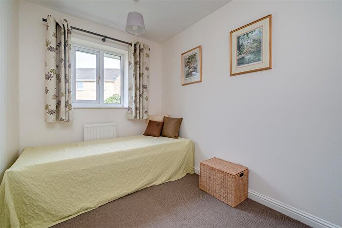 4 Bedroom Detached House For Sale In Gleneagles Way, Huddersfield, HD2