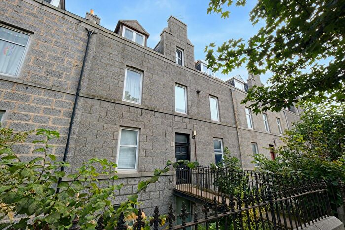 1 Bedroom Flat For Sale In King Street, Pittodrie, Aberdeen, AB24