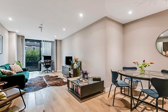 1 Bedroom Flat To Rent In Causton Road, N6