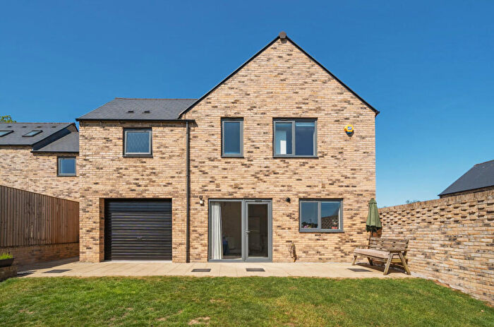 4 Bedroom Detached House For Sale In Langsett Grove, Harrogate, North Yorkshire, HG3