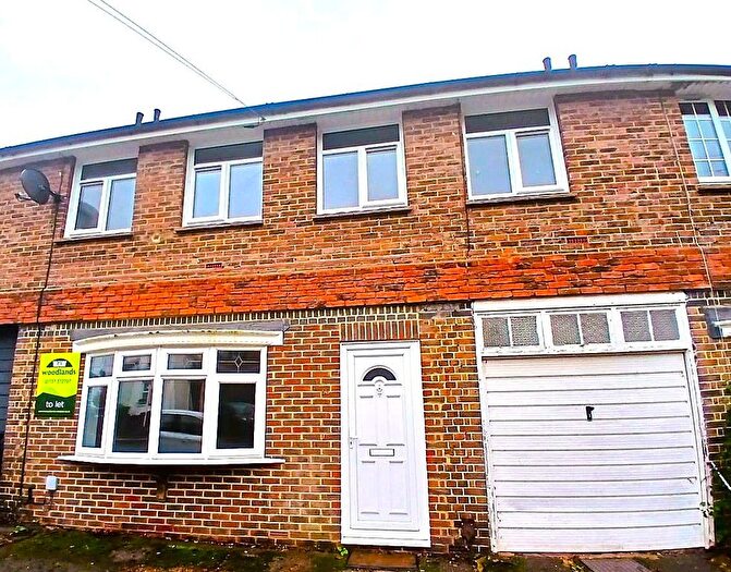 3 Bedroom Terraced House To Rent In Priory Road, Reigate, RH2