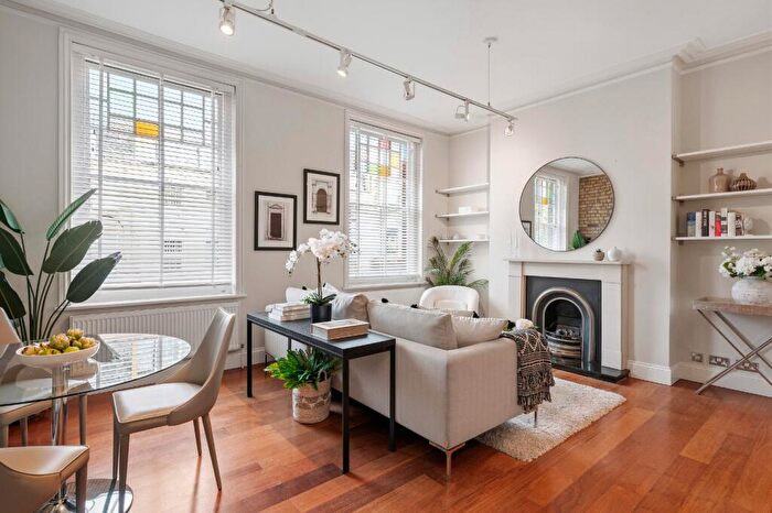1 Bedroom Apartment For Sale In Upper Street, Islington, London, N1