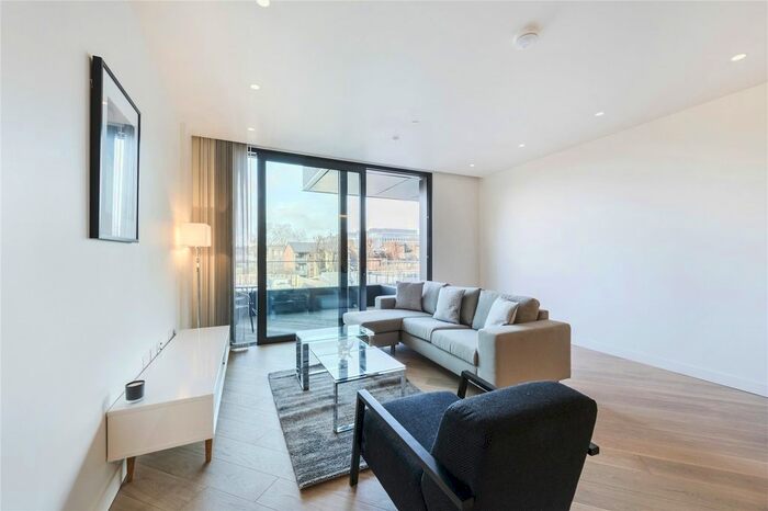 2 Bedroom Flat To Rent In Wood Crescent, Television Centre, White City, London, W12