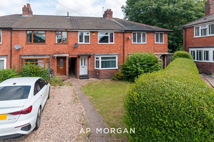 3 Bedroom Terraced House For Sale In Staple Hall Road, Birmingham, B31