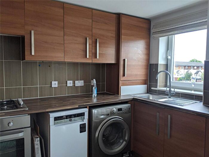 2 Bedroom Flat To Rent In Devonshire Street South, Grove Village, Manchester, M13