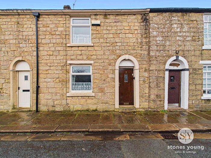 2 Bedroom Cottage For Sale In Mile End Row, Blackburn, BB2