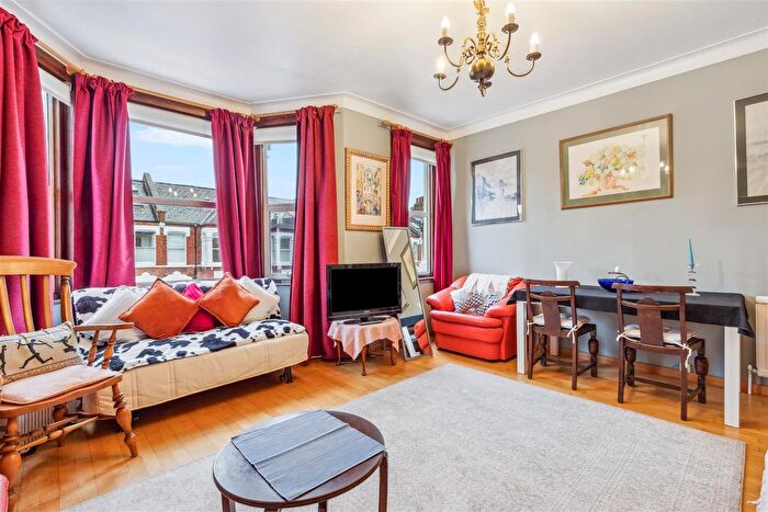 1 Bedroom Flat To Rent In Balfern Grove, London, W4