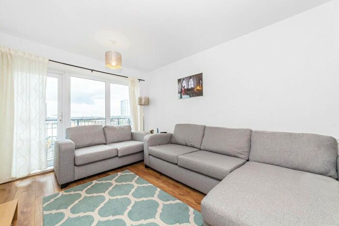 2 Bedroom Apartment To Rent In Whitestone Way, Croydon, CR0