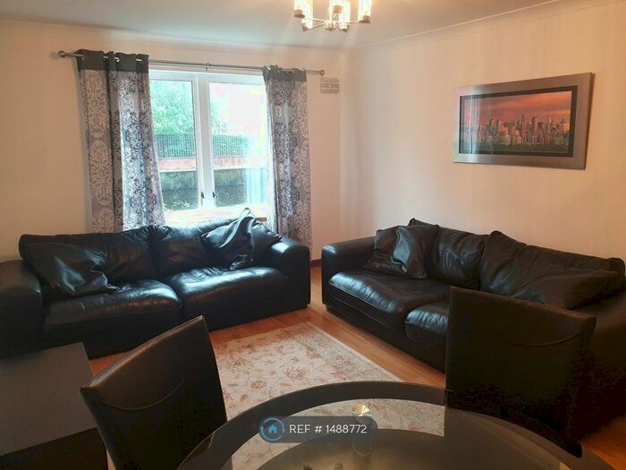 2 Bedroom Flat To Rent In Ashgrove Road, Aberdeen, AB25
