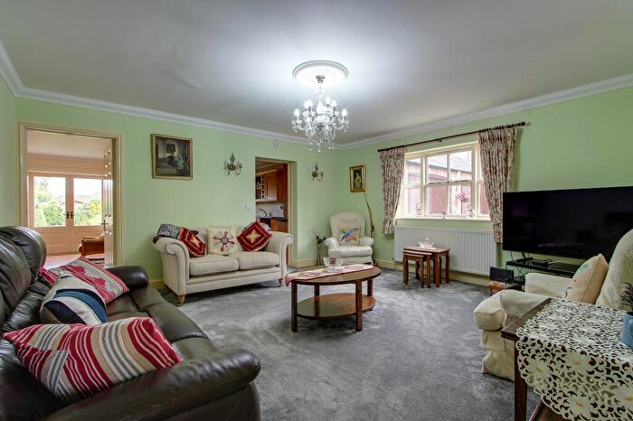 5 Bedroom Detached House For Sale In Leverington Common, Leverington, PE13
