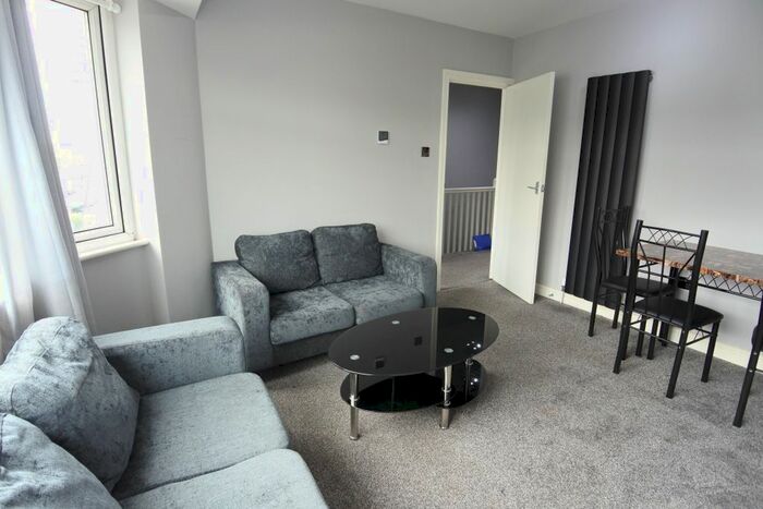 2 Bedroom Maisonette To Rent In Marquis Close, Alperton, HA0