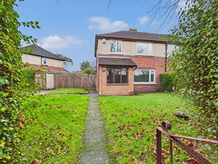 3 Bedroom Semi-Detached House For Sale In Thompson Avenue, Ormskirk, L39