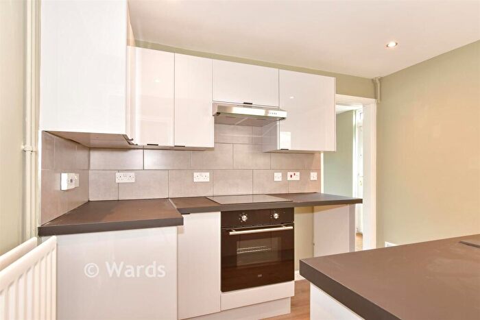 3 Bedroom Semi-Detached House For Sale In The Street, Faversham, Kent, ME13