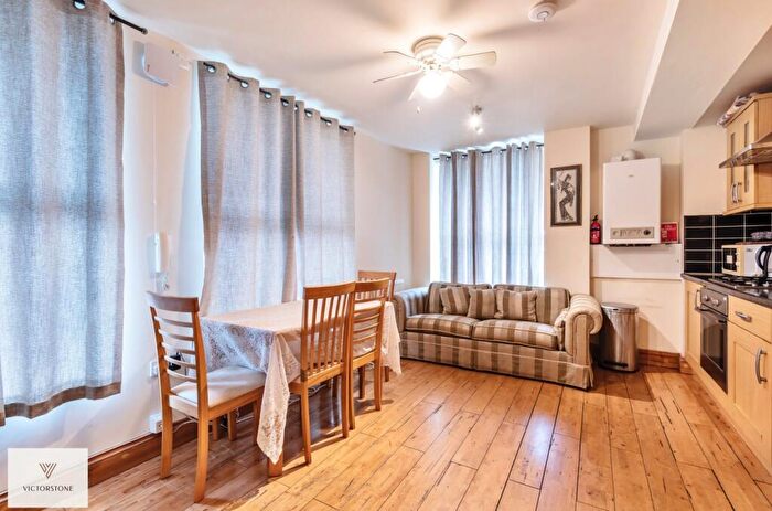 1 Bedroom Apartment To Rent In St. Leonards Street, Bow, London, E3