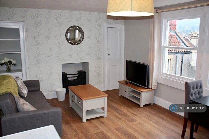1 Bedroom Flat To Rent In Bath Road, Bath, BA1