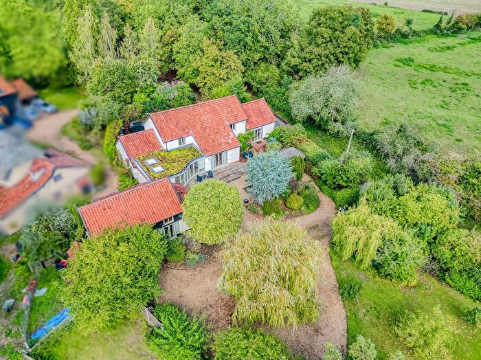 5 Bedroom Barn Conversion For Sale In Cheneys Lane, Forncett St. Mary, NR16