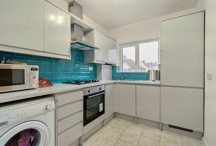 2 Bedroom Apartment For Sale In Vancouver Road, Edgware, Middlesex, HA8