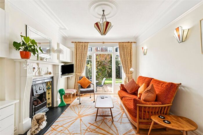 4 Bedroom Terraced House For Sale In Canford Road, SW11