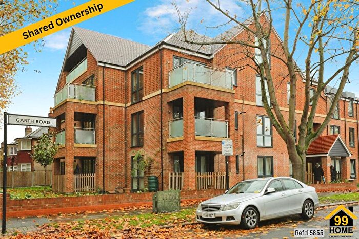 2 Bedroom Flat For Sale In Garthowen House, Chiswick, Greater London, W4