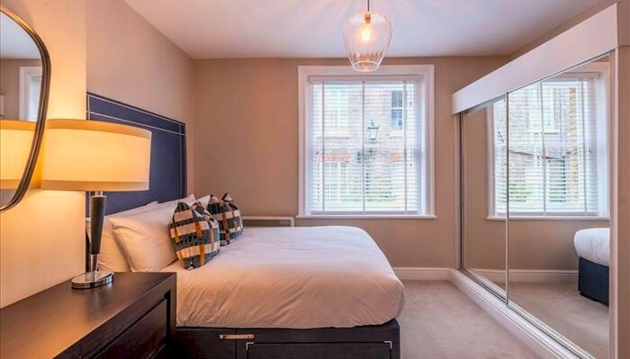 2 Bedroom Flat To Rent In Cedar House, Nottingham Place, Marylebone, W1U