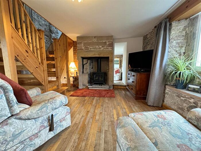 1 Bedroom Character Property For Sale In Great Orton, CA5