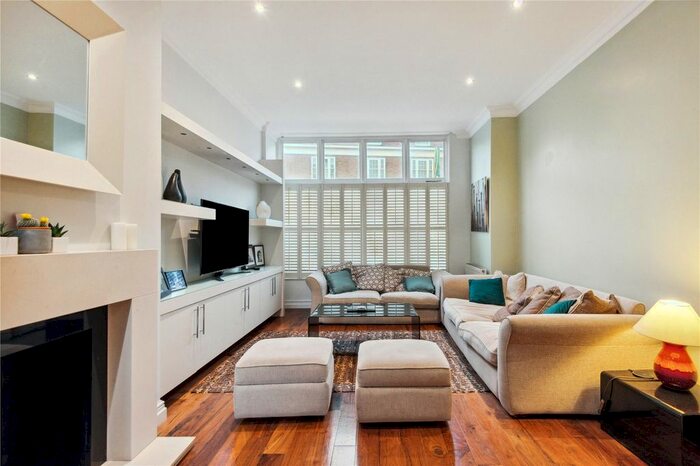 3 Bedroom Flat To Rent In Felsham Road, West Putney, SW15