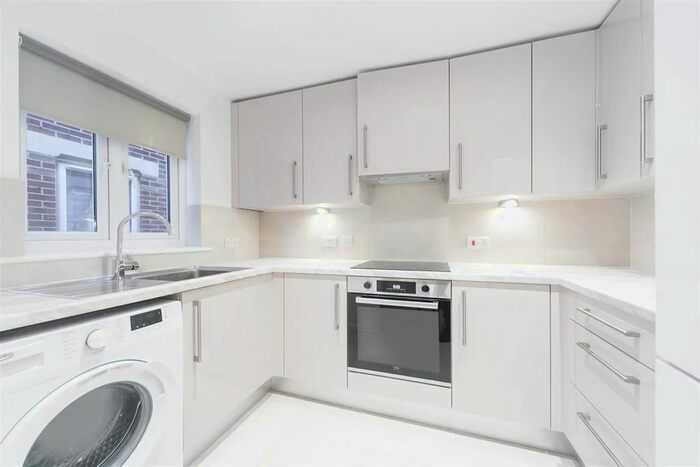 1 Bedroom Flat To Rent In Swynford Gardens, London, NW4