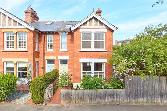 4 Bedroom End Of Terrace House For Sale In Eltisley Avenue, Cambridge, CB3