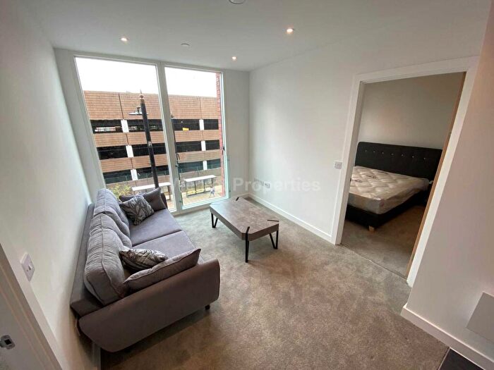 2 Bedroom Apartment To Rent In Transmission House, Tib Street, M4