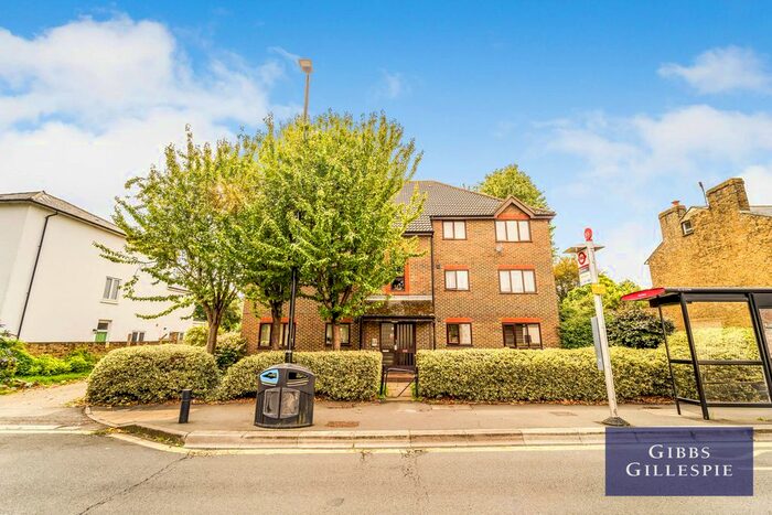 Studio To Rent In Bowles Hall, - Ealing Road, Brentford, TW8