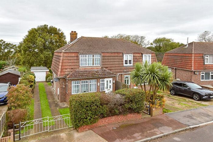 3 Bedroom Semi-Detached House For Sale In Harrison Drive, High Halstow, Rochester, Kent, ME3