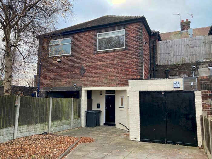 3 Bedroom Flat To Rent In Dover Road, Maghull, L31