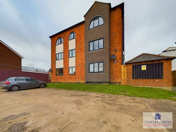 2 Bedroom Flat To Rent In Chapel House, Swilgate Road, Tewkesbury, GL20