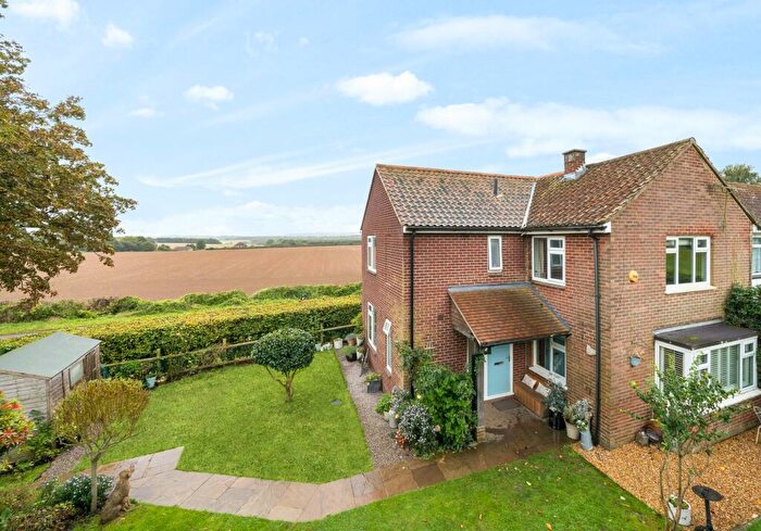 4 Bedroom Semi-Detached House For Sale In The Harrows, Tillington, GU28