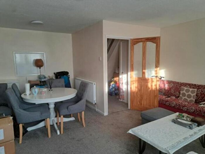3 Bedroom End Of Terrace House For Sale In Townley Gardens, Birmingham, B6