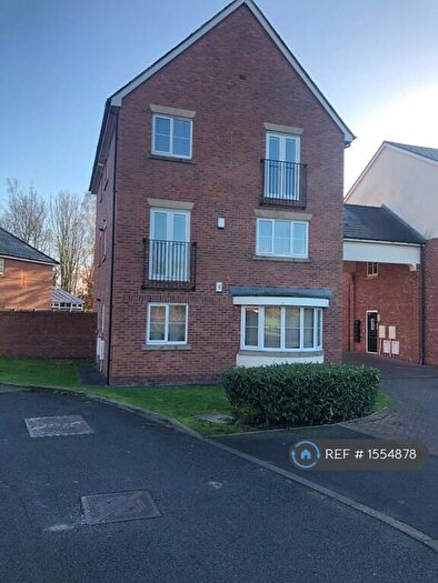 2 Bedroom Flat To Rent In Neapsands Close, Fulwood, Preston, PR2