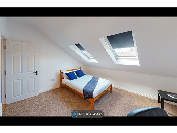 8 Bedroom Terraced House To Rent In Margate Road, Southsea, PO5