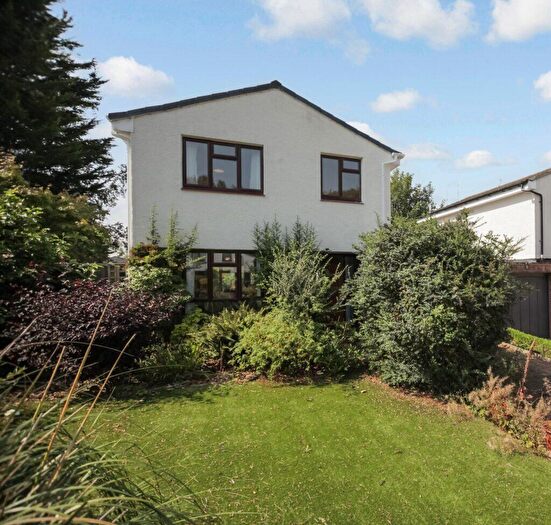 3 Bedroom Detached House For Sale In Buckstone Lea, Edinburgh, EH10