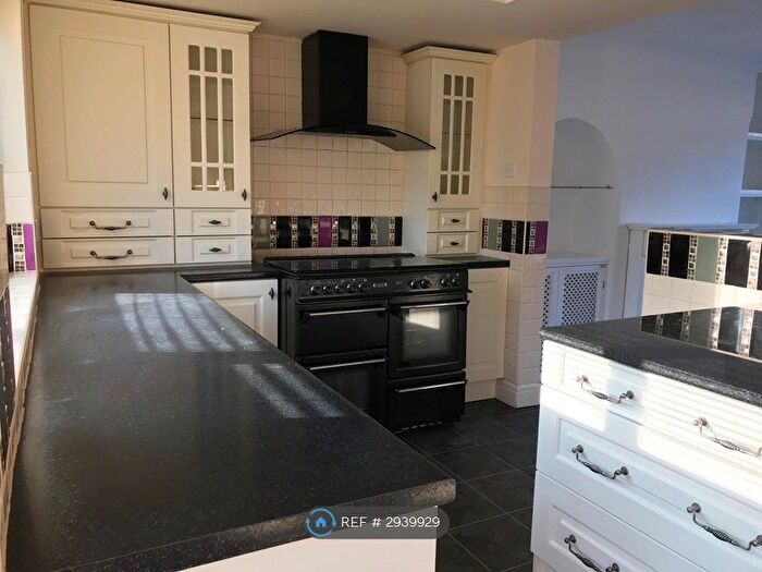 3 Bedroom Semi-Detached House To Rent In Lynton Street, Warrington, WN7